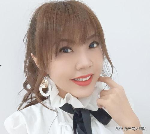 娱乐吃瓜女艺人助理,助理心酸经历揭露追星女孩幻想背后的残酷现实