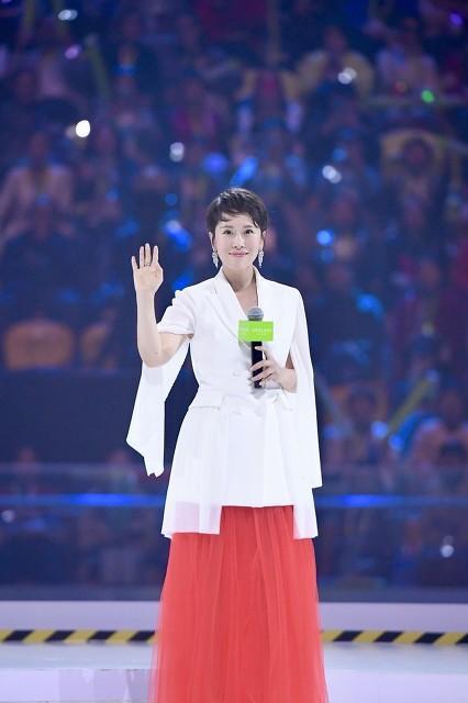 娱乐吃瓜女艺人唱歌,娱乐圈唱歌女艺人风云录