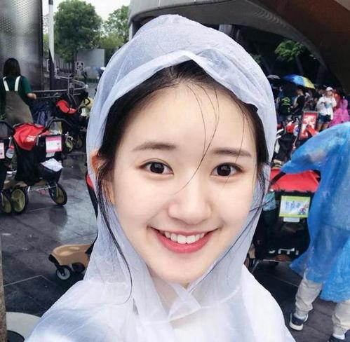 爱豆吃瓜娱乐酱赵露思,娱乐圈甜宠小花的多面人生