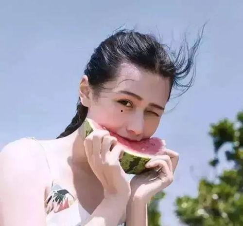 娱乐吃瓜酱背景图高清,高清背景图下的娱乐圈风云概览